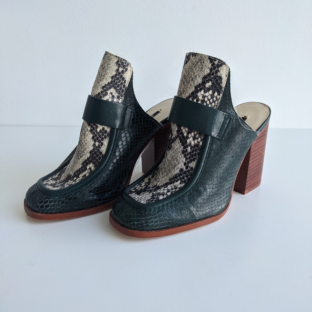 NWT Zara Slip-on Snakeskin Leather Clogs / Mules